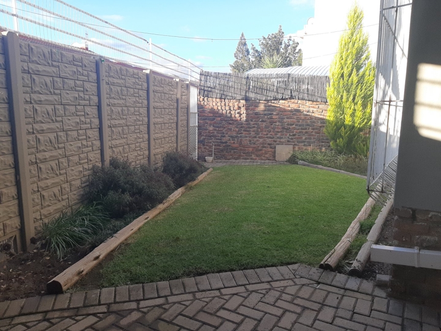 To Let 4 Bedroom Property for Rent in Suidrand Free State